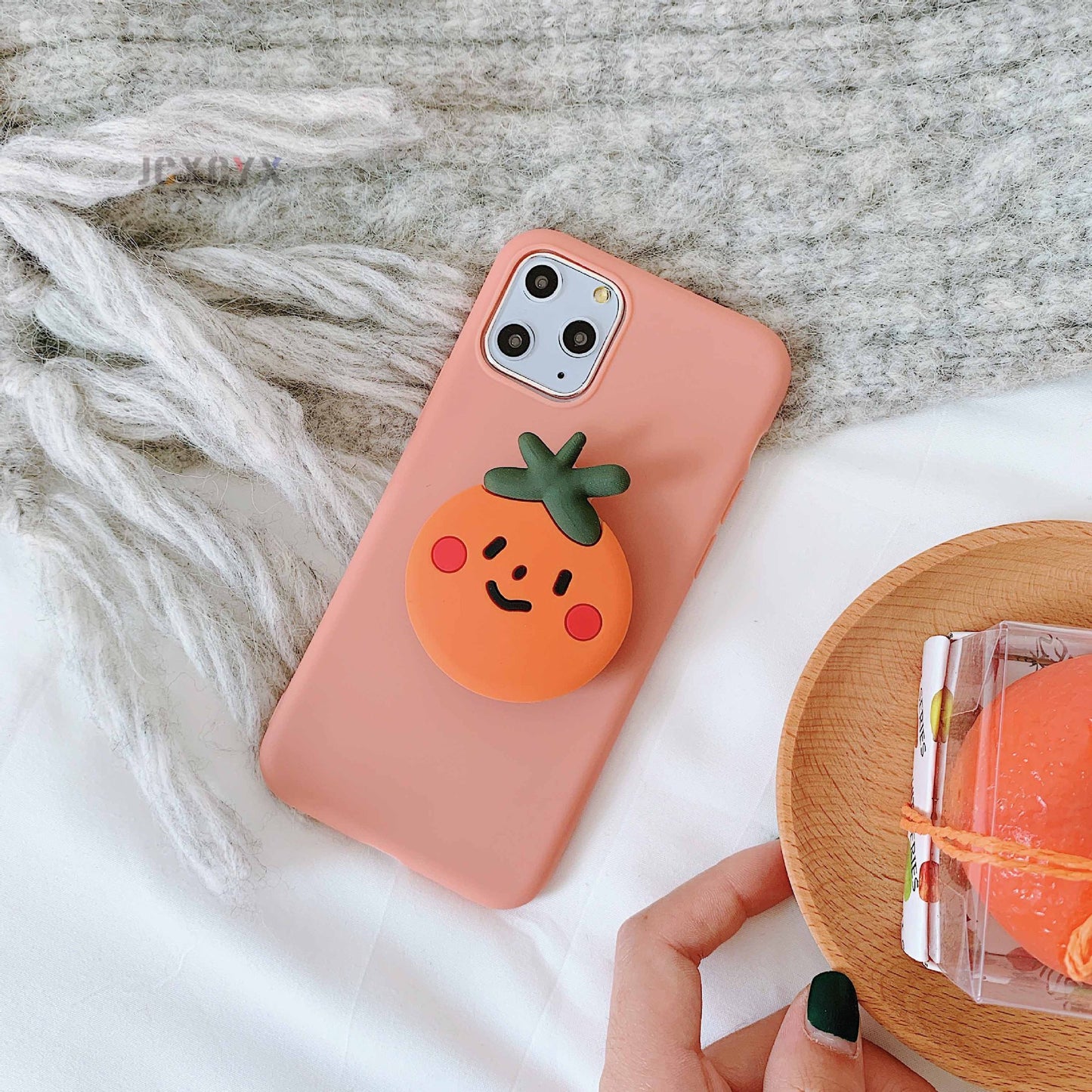Mobile phone shell cartoon bracket
